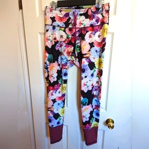 Old Navy athletic floral leggings Size XL Tall